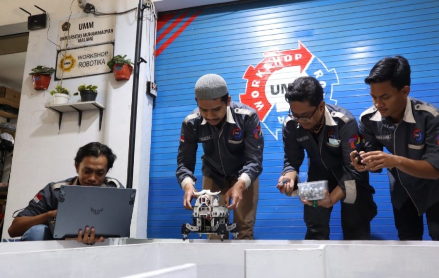 Tim UMM Raih Tiga Penghargaan di Kontes Robot SAR Nasional 2021